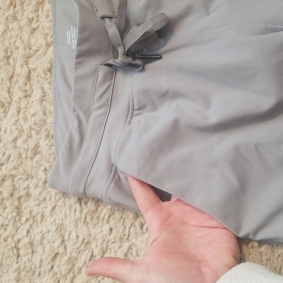 ZYIA Grey Ascend Jogger Brand New without tags - Picture 3 of 4